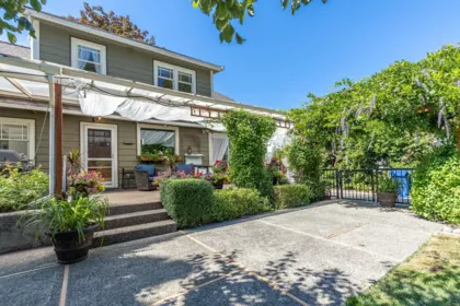 Backyard Photo of 2730 Maple Street, Abbotsford, BC