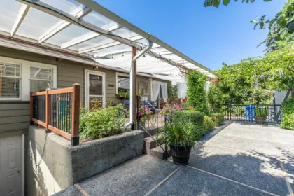 Front Yard Photo of 2730 Maple Street, Abbotsford, BC
