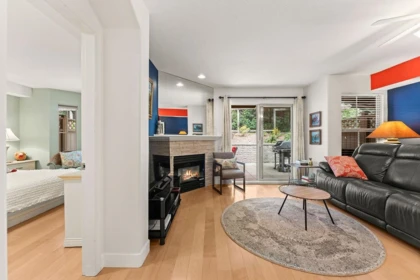 Entry Foyer Photo of 29 1550 Larkhall Crescent, North Vancouver, BC