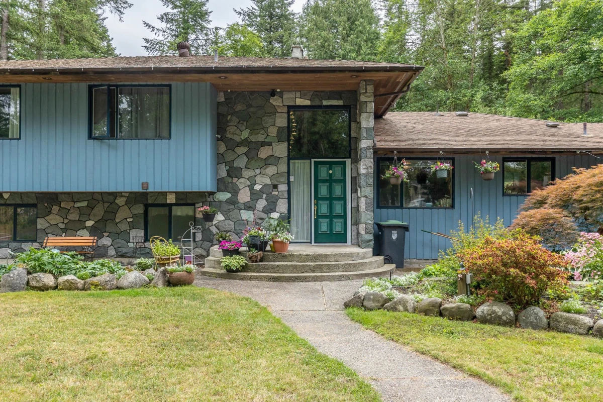 Family Room Photo of 20244 27 Avenue, Langley, BC