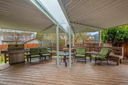 Garden / Landscaping Photo of 11937 237a Street, Maple Ridge, BC