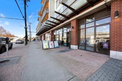 Garden / Landscaping Photo of 311 5388 Grimmer Street, Burnaby, BC