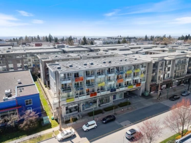 Hot Tub / Spa Photo of 311 5388 Grimmer Street, Burnaby, BC