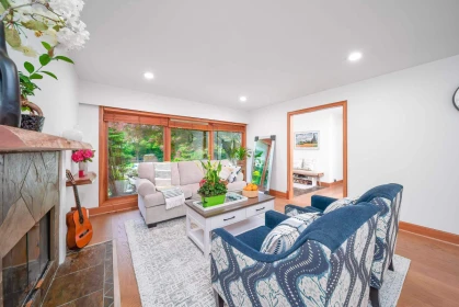Kitchen Photo of 4096 Sunset Boulevard, North Vancouver, BC