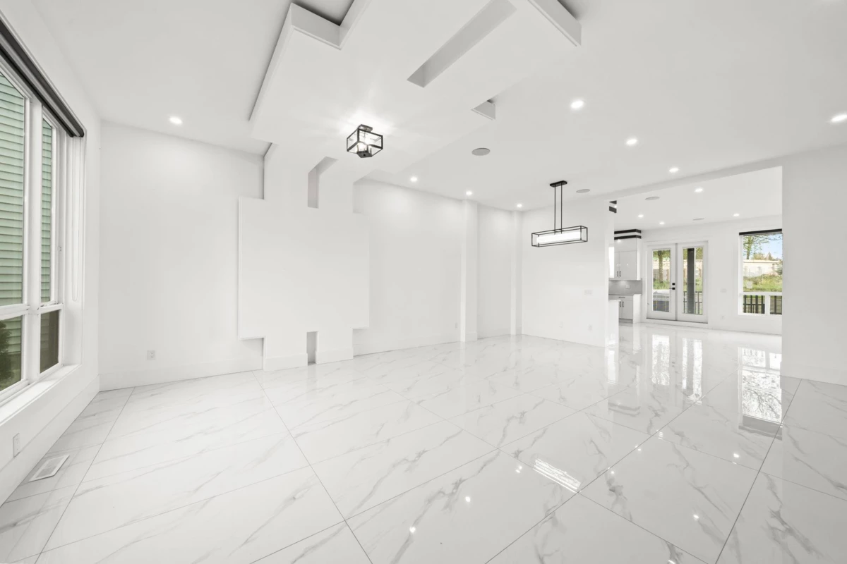 Living Room Photo of 2540 Terminal Court, Abbotsford, BC
