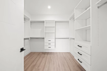 Laundry Room Photo of 2540 Terminal Court, Abbotsford, BC