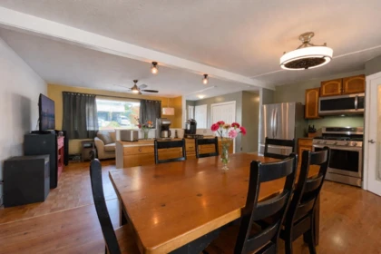 32720 Adams Avenue, Mission, BC, Mission — Single Family Residence for sale