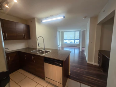 1204 813 Agnes Street, New Westminster, BC, New Westminster — Apartment/Condo for sale