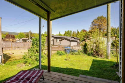 Outdoor Deck Photo of 39 3942 Columbia Valley Road, Cultus Lake, BC