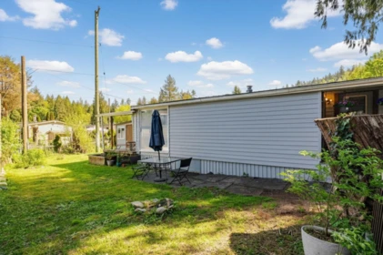 Outdoor Kitchen Photo of 39 3942 Columbia Valley Road, Cultus Lake, BC