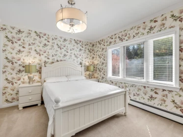 Entry Foyer Photo of 13789 32 Avenue, Surrey, BC