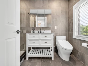 Mudroom Photo of 13789 32 Avenue, Surrey, BC
