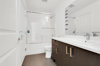Primary Bedroom Photo of 306 15858 Fraser Highway, Surrey, BC