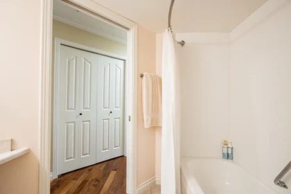 Entry Foyer Photo of 109 2626 Countess Street, Abbotsford, BC