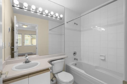 Primary Bathroom Photo of 67 7831 Garden City Road, Richmond, BC