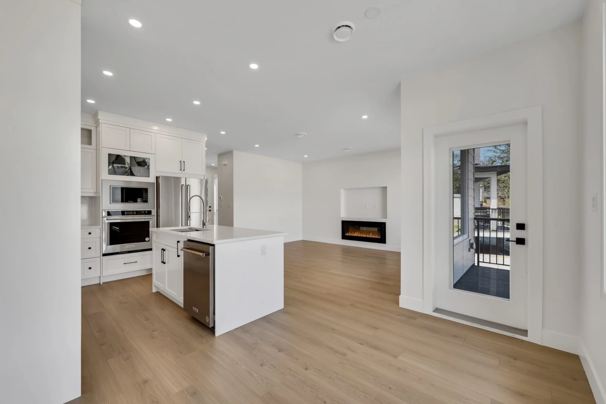 Kitchen Photo of 1005 Phare Crescent, Pemberton, BC