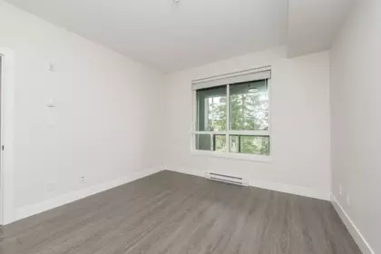 Guest Bathroom Photo of 408 15351 101 Avenue, Surrey, BC