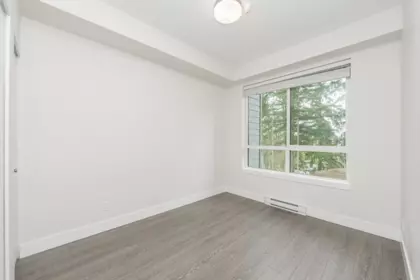 Laundry Room Photo of 408 15351 101 Avenue, Surrey, BC