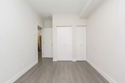 Mudroom Photo of 408 15351 101 Avenue, Surrey, BC
