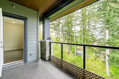 Staircase Photo of 408 15351 101 Avenue, Surrey, BC