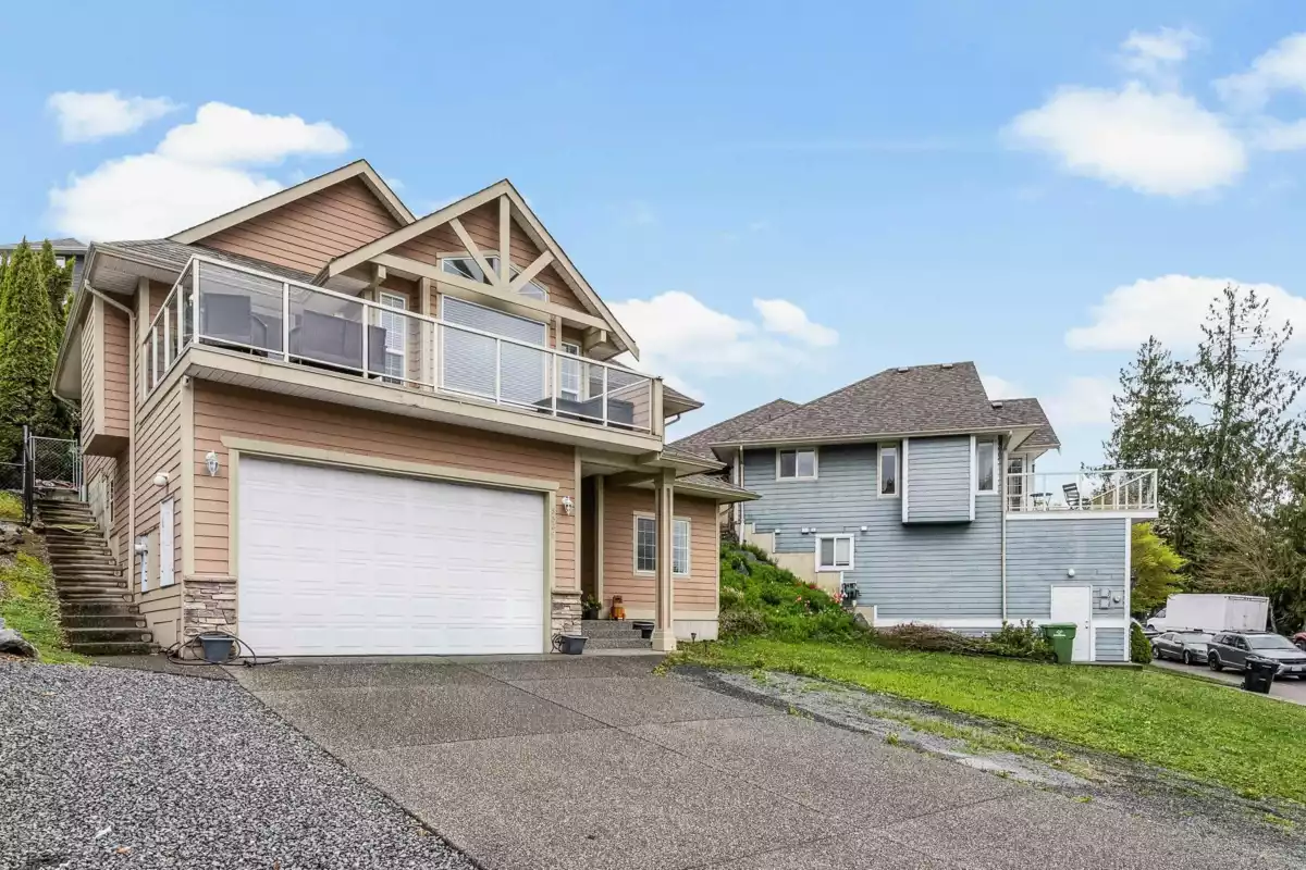 Living Room Photo of 5369 Teskey Road, Chilliwack, BC