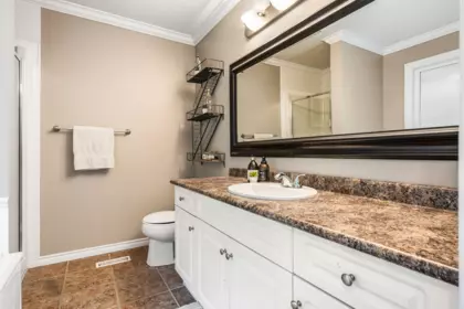 Entry Foyer Photo of 5369 Teskey Road, Chilliwack, BC