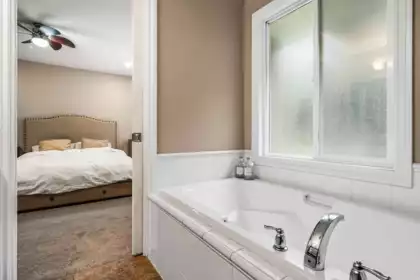 Hallway Photo of 5369 Teskey Road, Chilliwack, BC