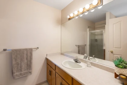 Guest Bathroom Photo of 21549 85b Court, Langley, BC