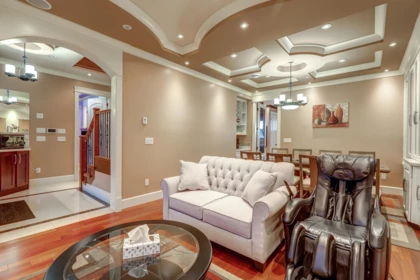 Entry Foyer Photo of 66 W 44th Avenue, Vancouver, BC