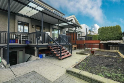 Kitchen Photo of 66 W 44th Avenue, Vancouver, BC