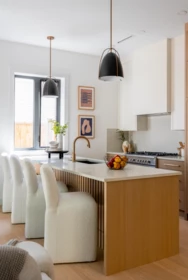 Breakfast Nook Photo of 1 356 E 40th Avenue, Vancouver, BC