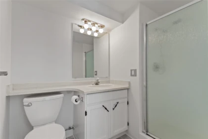 Guest Bathroom Photo of 602 710 Seventh Avenue, New Westminster, BC