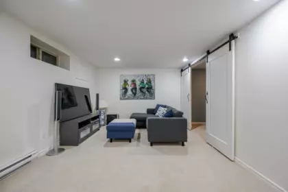 Entry Foyer Photo of 10216 124 Street, Surrey, BC