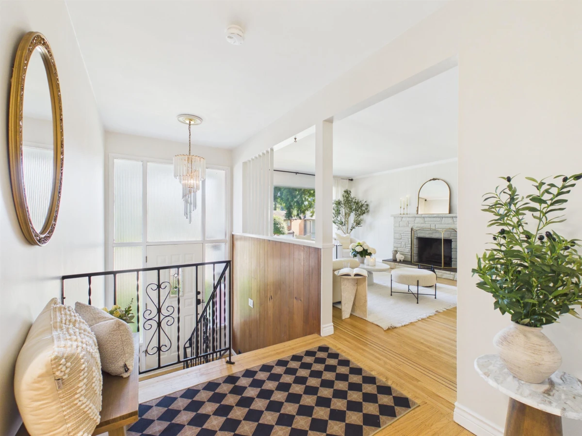 Living Room Photo of 610 Garrow Drive, Port Moody, BC