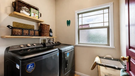 Office / Den Photo of 864 Hot Springs Road, Harrison Hot Springs, BC