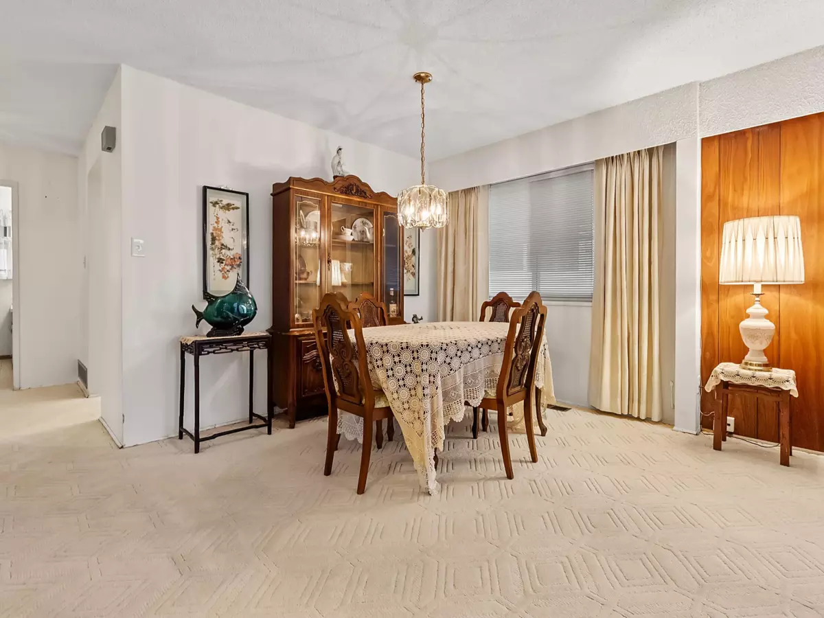 Dining Area Photo of 352 E 38th Avenue, Vancouver, BC