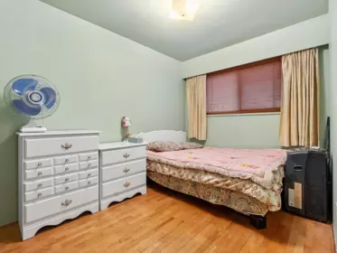 Primary Bedroom Photo of 352 E 38th Avenue, Vancouver, BC