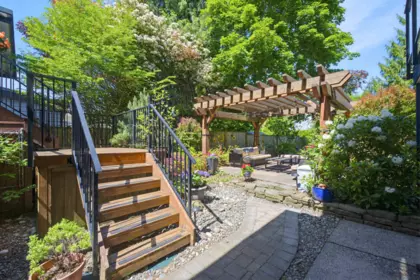 Garden / Landscaping Photo of 19905 43a Avenue, Langley, BC