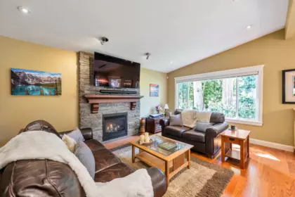 Kitchen Photo of 19905 43a Avenue, Langley, BC