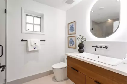 Powder Room Photo of 7067 Cypress Street, Vancouver, BC