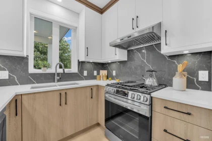Breakfast Nook Photo of 2617 Mcgill Street, Vancouver, BC