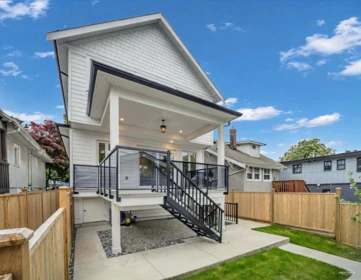Entry Foyer Photo of 2617 Mcgill Street, Vancouver, BC