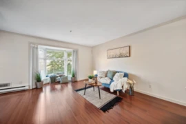 305 526 Thirteenth Street, New Westminster, BC