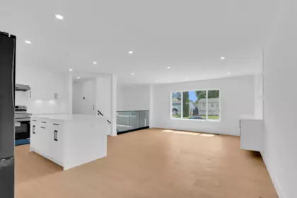 Breakfast Nook Photo of 26689 32a Avenue, Langley, BC