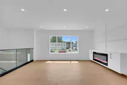 Walk-In Closet Photo of 26689 32a Avenue, Langley, BC
