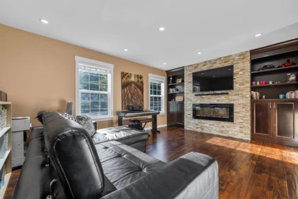 Breakfast Nook Photo of 3604 Mcrae Crescent, Port Coquitlam, BC