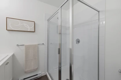 Guest Bathroom Photo of 309 15733 85 Avenue, Surrey, BC
