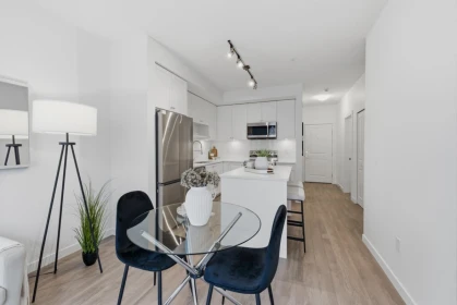 Kitchen Photo of 309 15733 85 Avenue, Surrey, BC