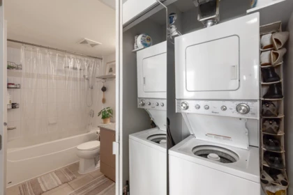 Guest Bathroom Photo of 1905 550 Taylor Street, Vancouver, BC