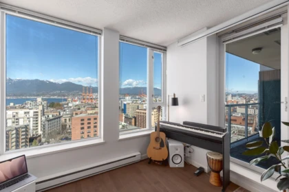 Kitchen Photo of 1905 550 Taylor Street, Vancouver, BC
